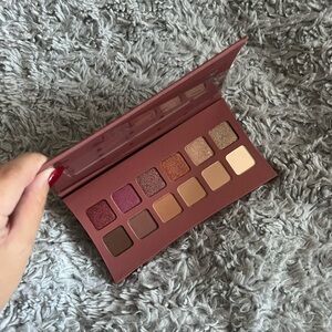 ILLAMASQUA eyeshadow palette
